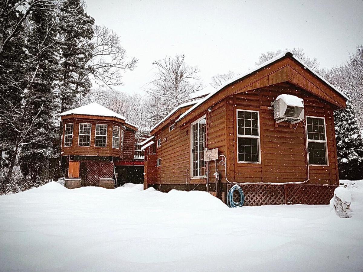 Hakuba Canadian Lodge Экстерьер фото