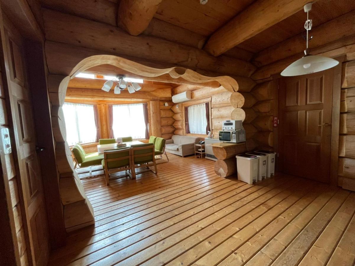 Hakuba Canadian Lodge Экстерьер фото