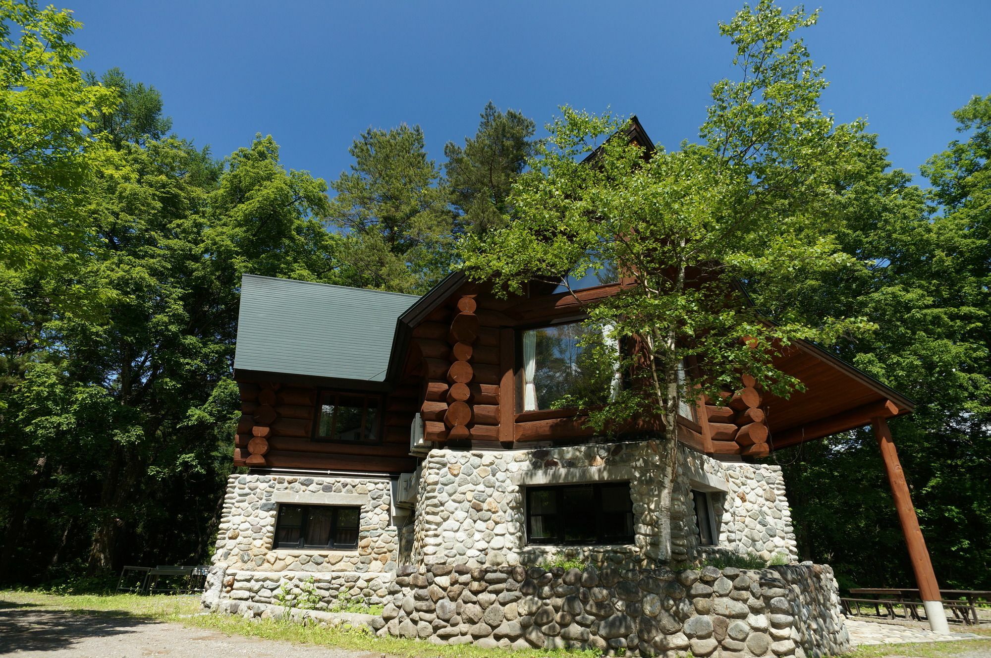 Hakuba Canadian Lodge Экстерьер фото